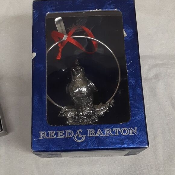 Bundle of 2 silverplate cardinal and Mikasa Christmas tree ornaments. - Picture 7 of 9